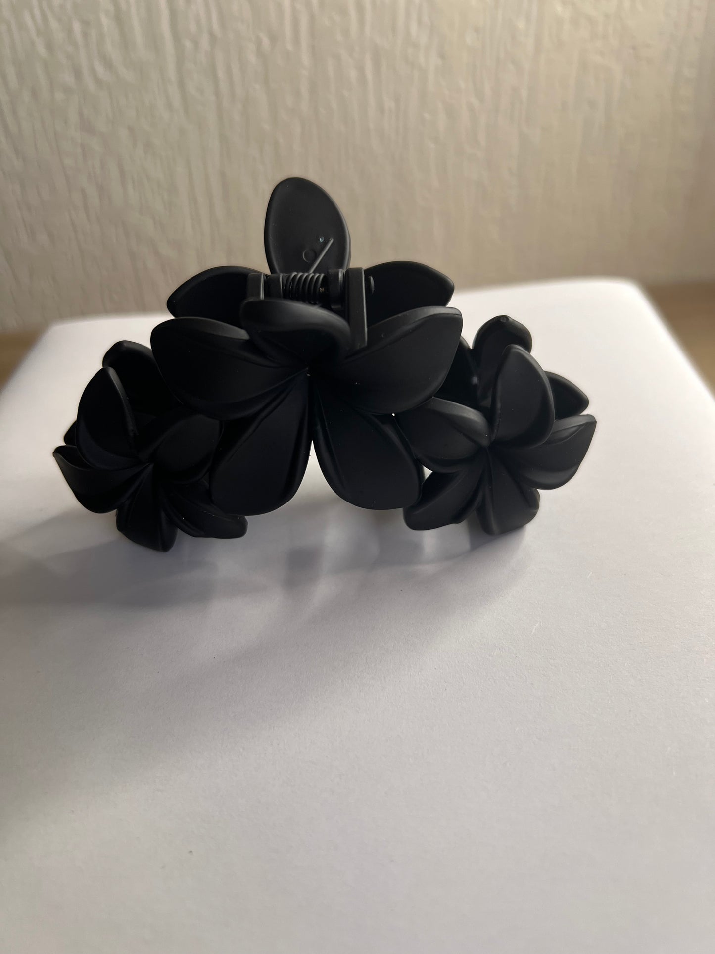 Pince à cheveux fleur matte-The Phénix Styles