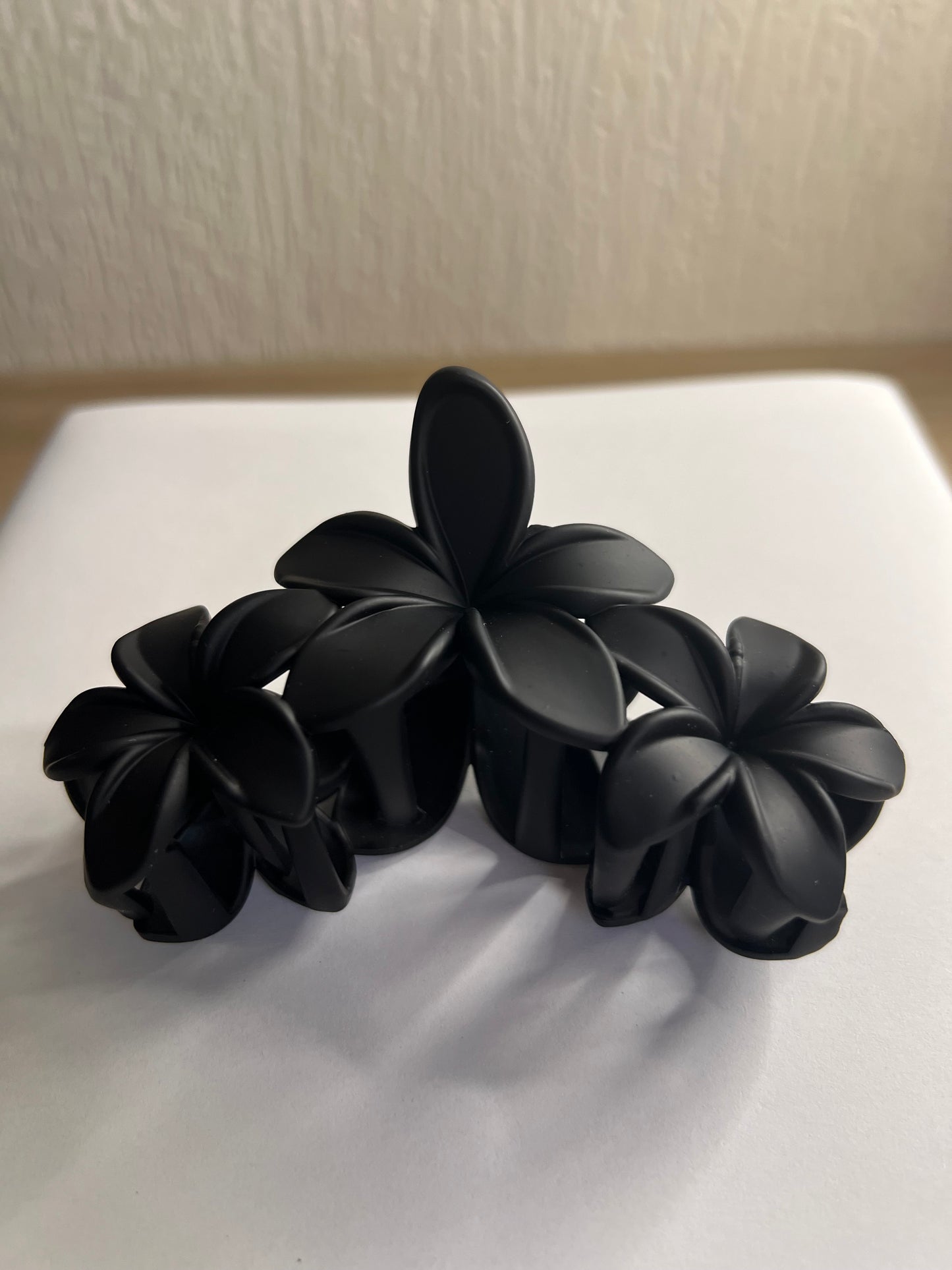 Pince à cheveux fleur matte-The Phénix Styles