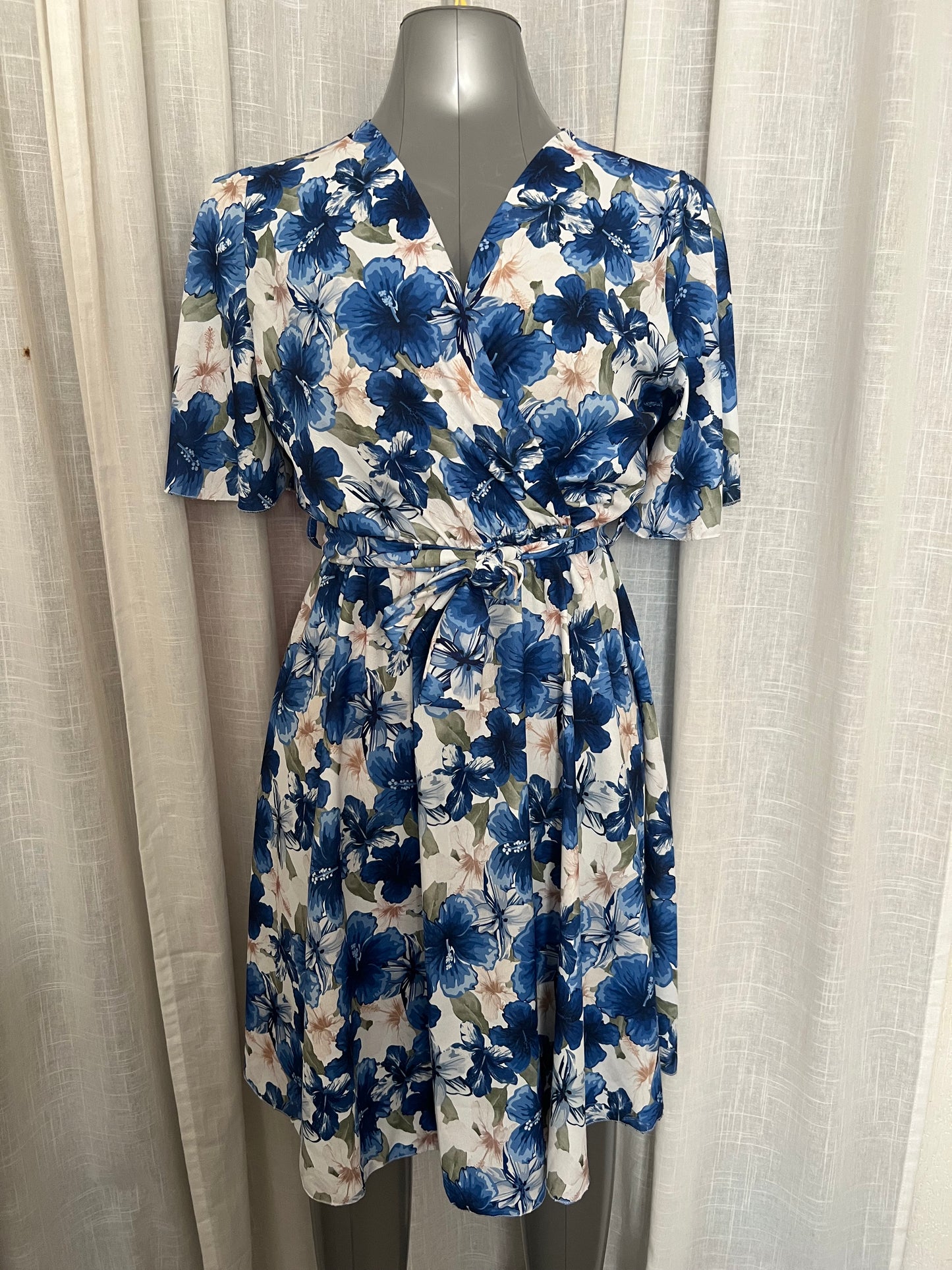 Robe fluide fleurie Fanny-The Phénix Styles