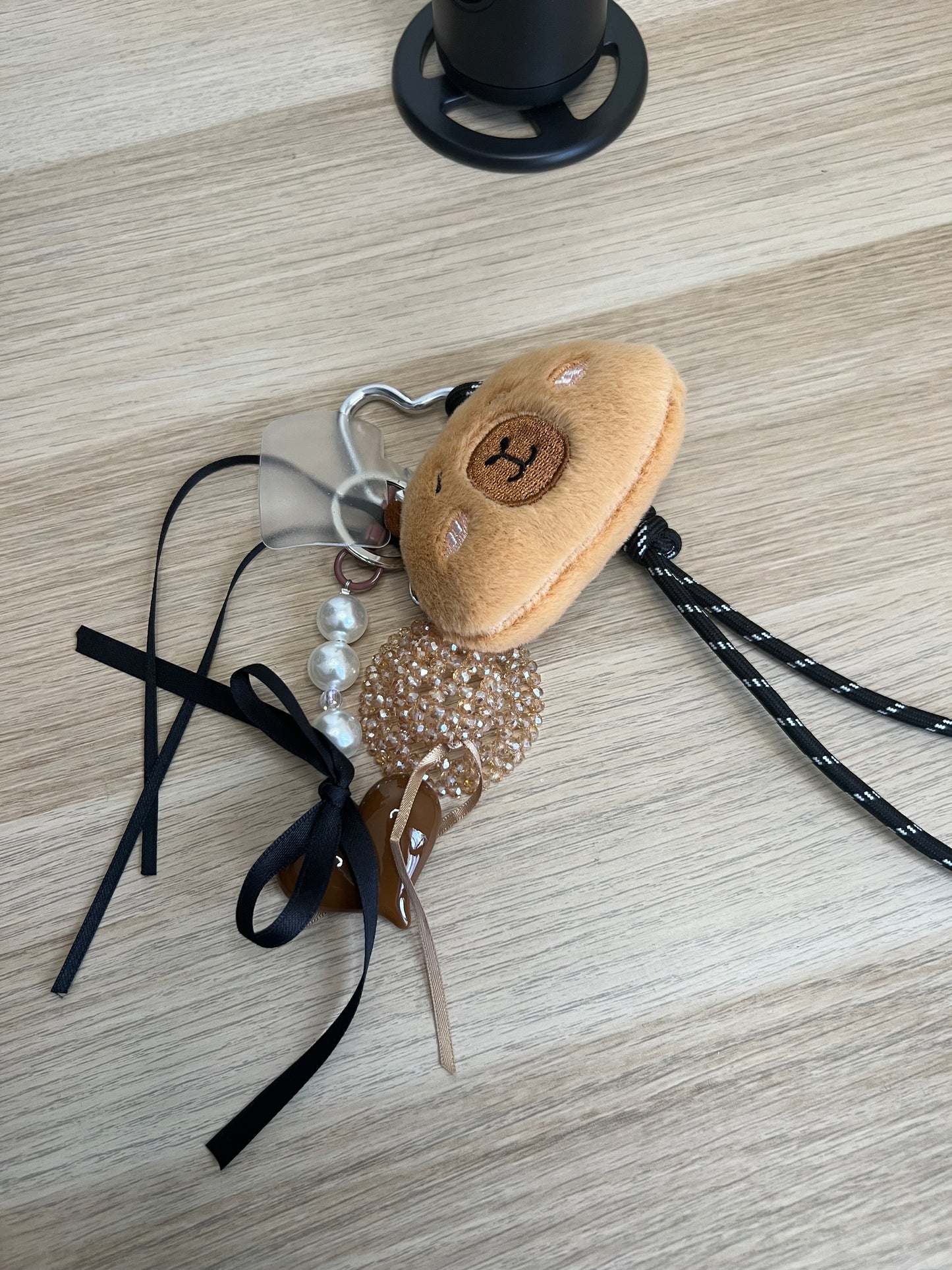 Grigri de sac alias bijoux de sac cĆur marron đ€ -The PhĂ©nix Styles