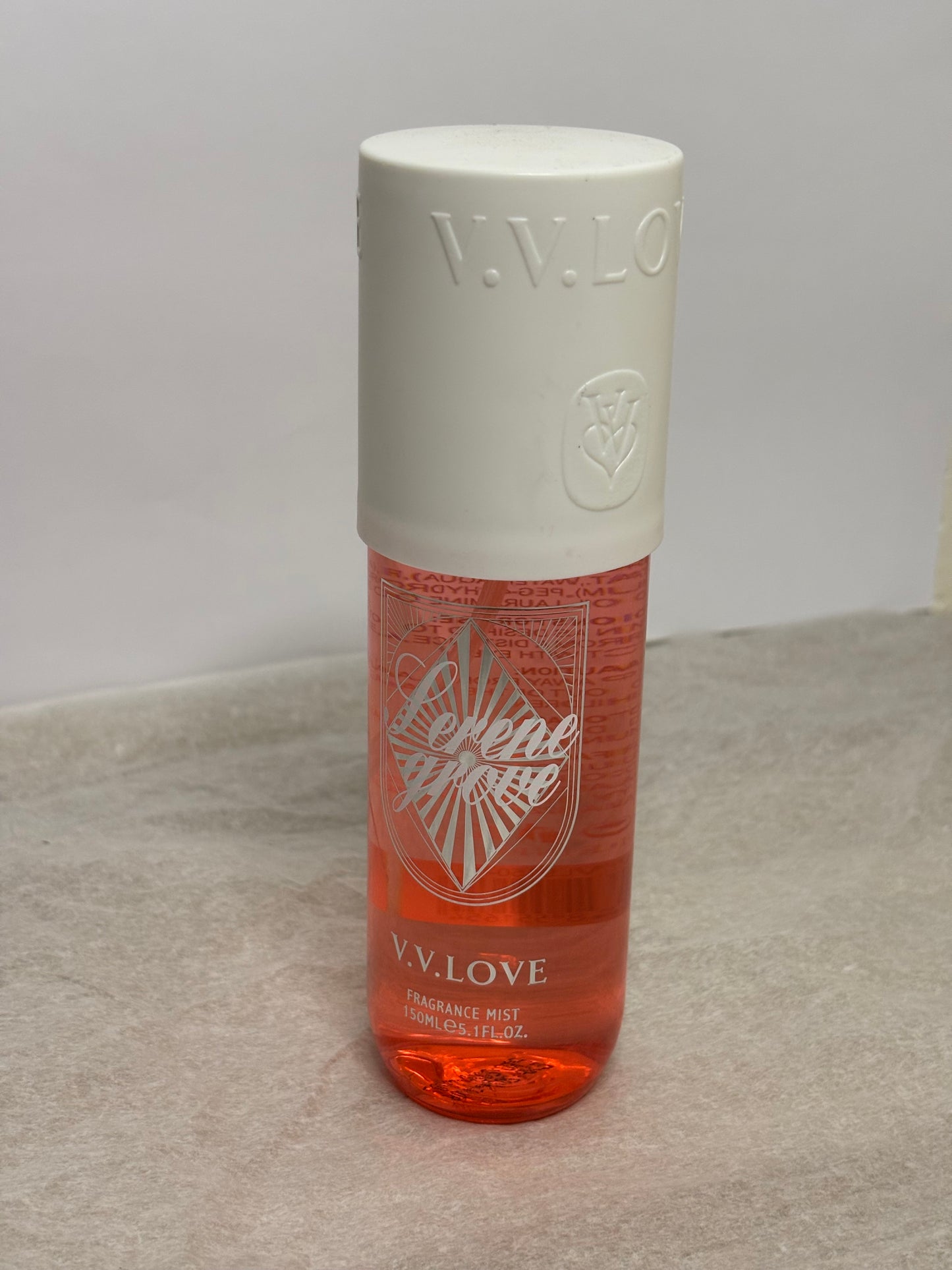 Brume Serene Grove V.V Love - 150ml Fragrance Mist
-The Phénix Styles