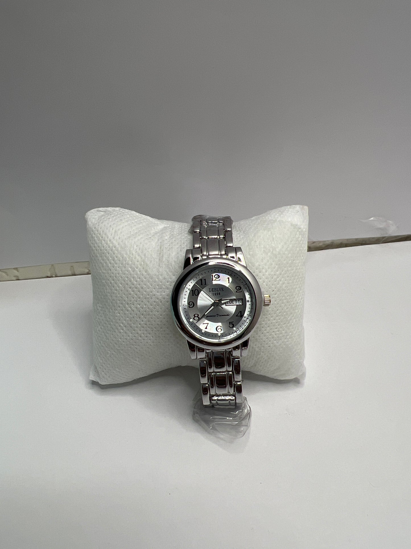 Montre Kelly-cadran rond argentée-The Phénix Styles