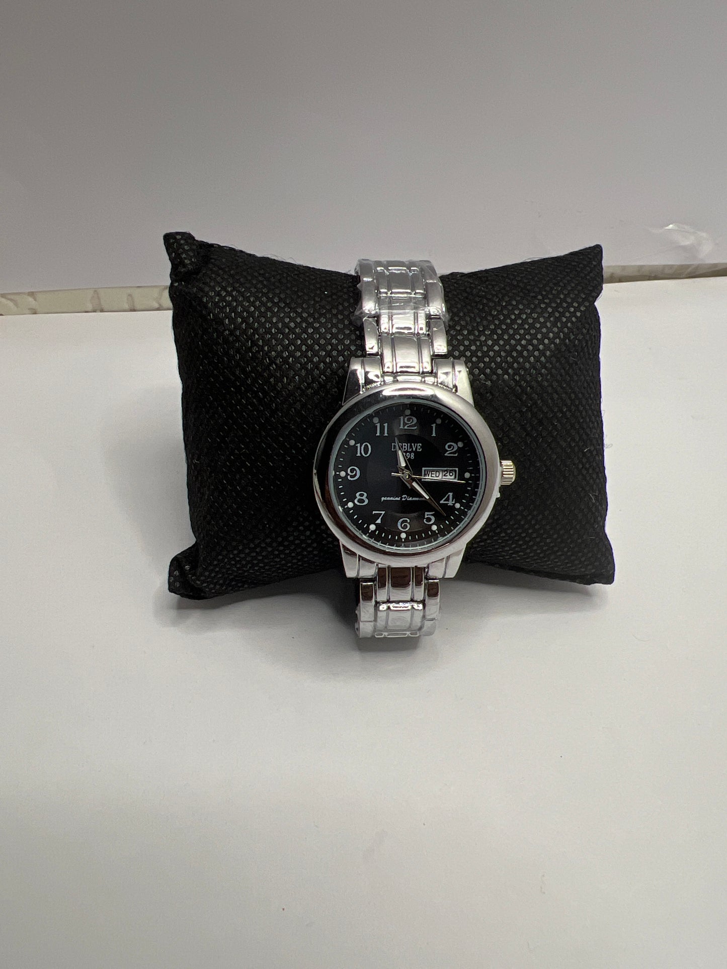 Montre Kelly-cadran rond argentée-The Phénix Styles