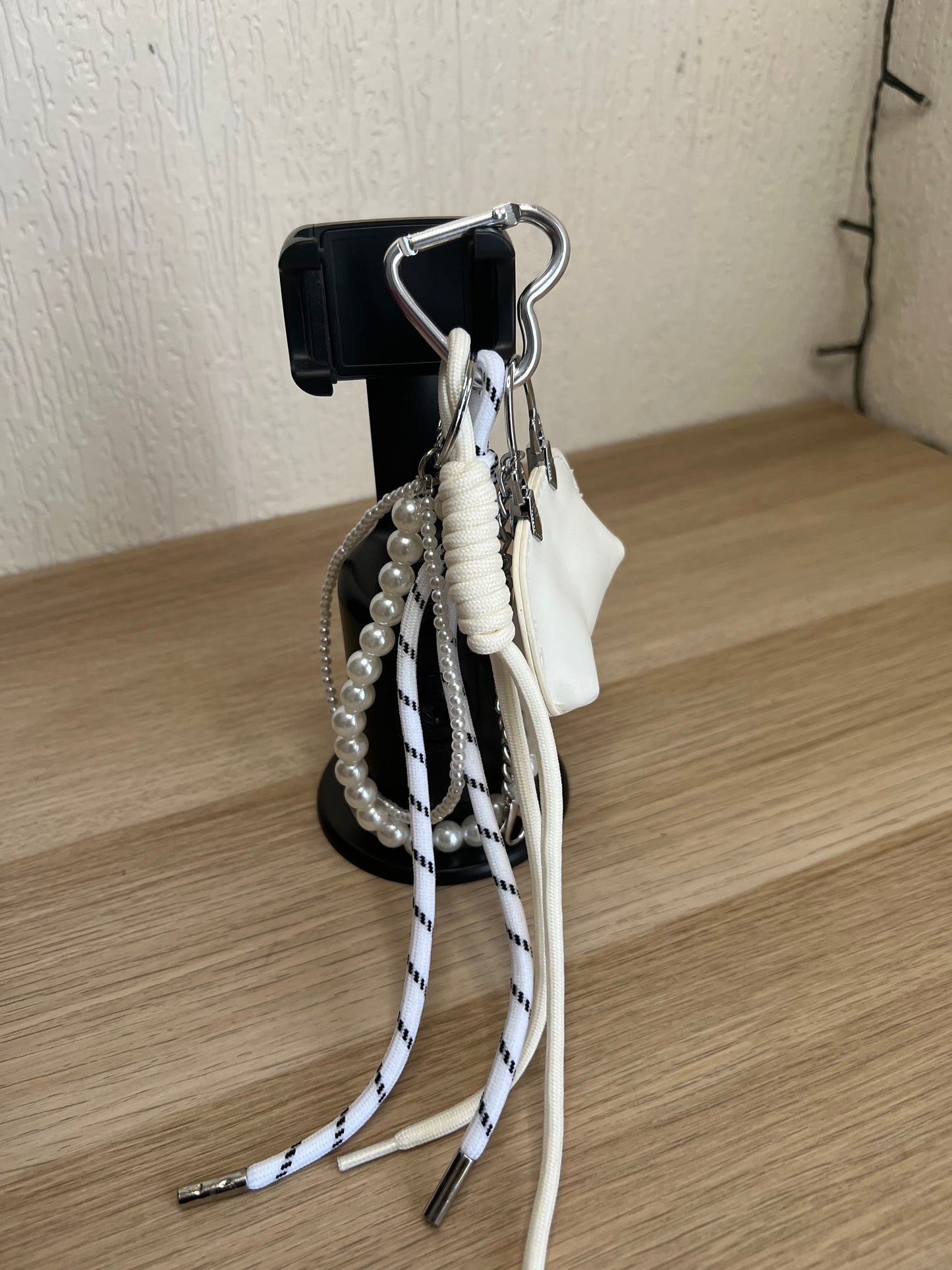 Grigri de sac alias bijoux de sac blanc-The Phénix Styles