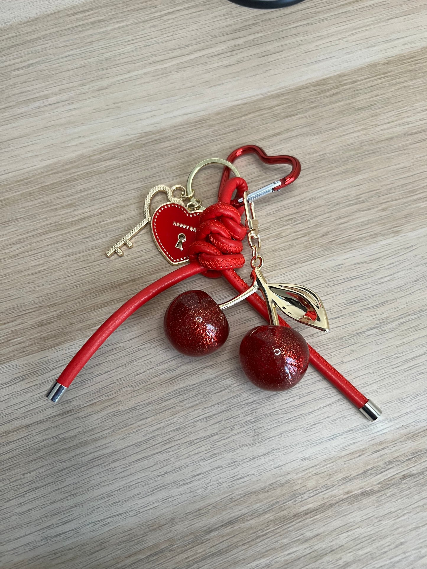 Grigri de sac alias bijoux de sac cerise 🍒 -The Phénix Styles