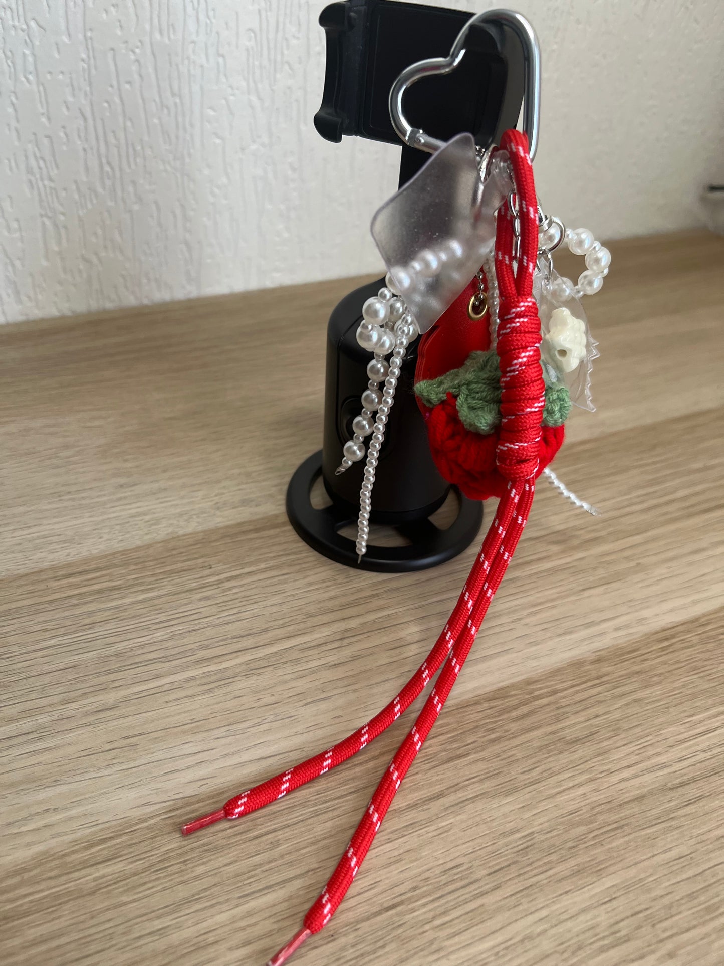 Grigri de sac alias bijoux de sac fraise 🍓 -The Phénix Styles