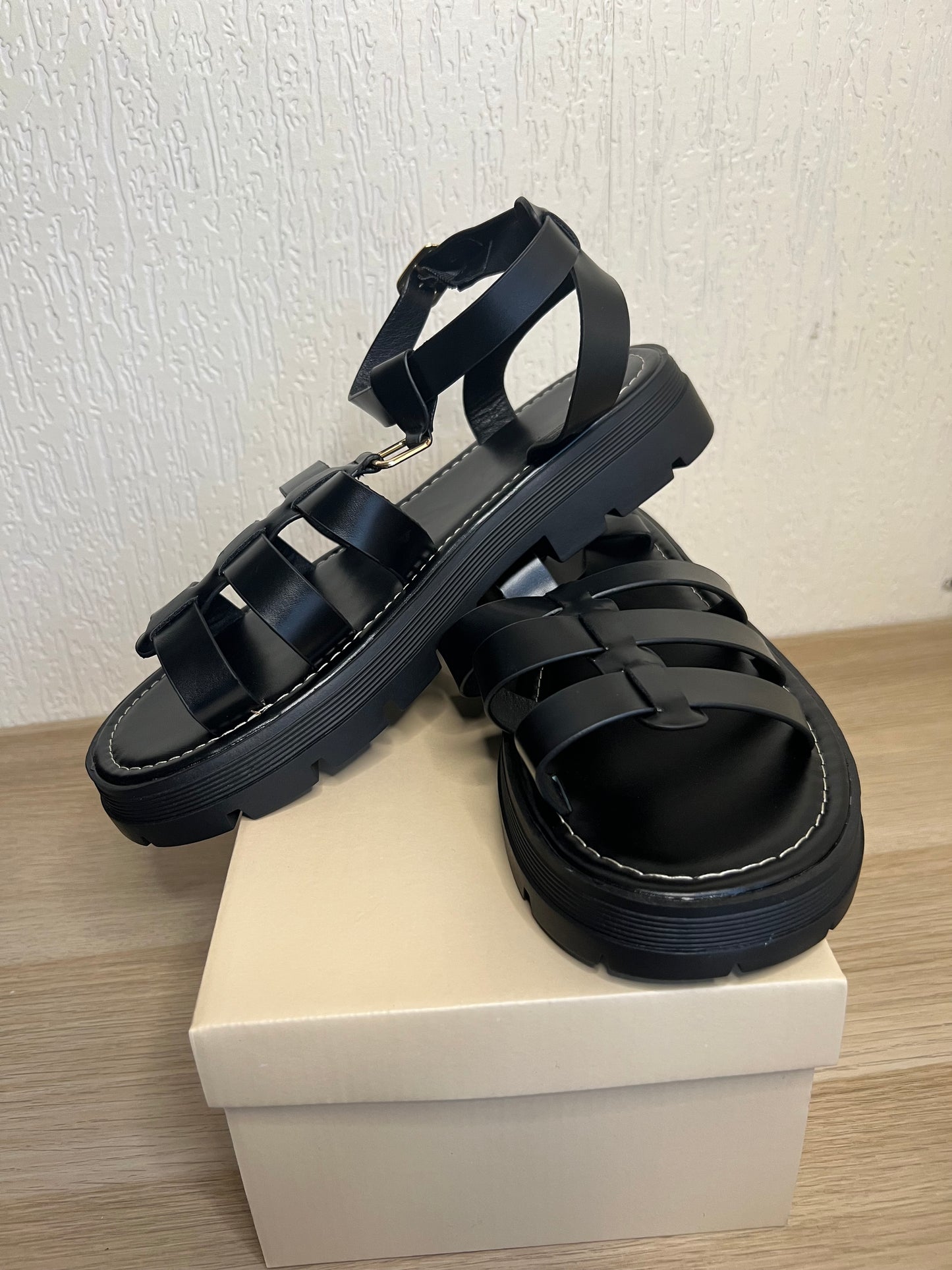 Spartiate noir LOUANA-The Phénix Styles