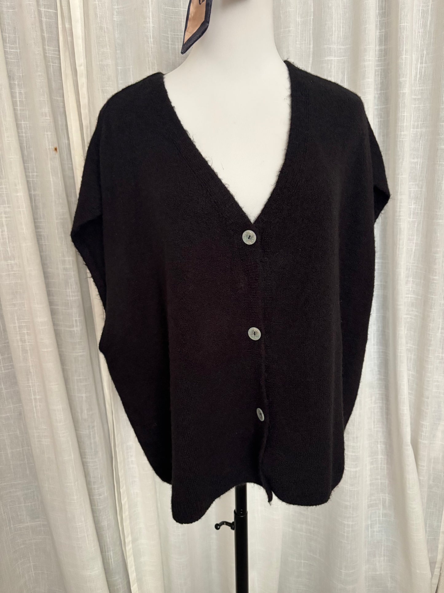 Cardigan sans manche oversize LINA-The Phénix Styles
